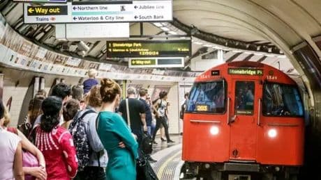 Commuter 'wants to throw up' after spotting what woman is wearing on feet