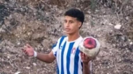 Muere ahogado un juvenil del Lorca tras lanzarse al agua en una playa