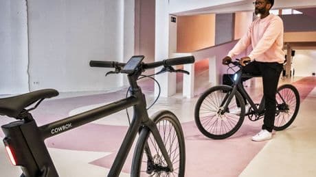 Weer een hip e-bikemerk in de problemen: Cowboy dreigt VanMoof achterna te gaan. Waarom hebben deze fietsenmakers het zo moeilijk?