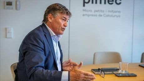 Pimec alerta de los riesgos para las pymes tras la aprobación de la CNMC de la opa de BBVA sobre Sabadell