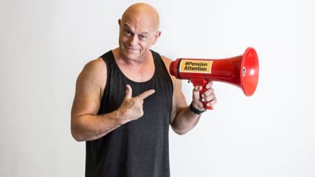 Ross Kemp urges people to strengthen their pension to ‘gain some serious pounds’