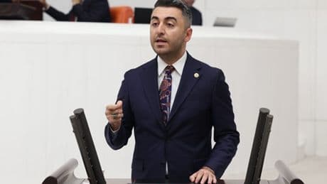 CHP Milletvekili Cem Avşar: “Devletin görevi konut hakkını sağlamak”