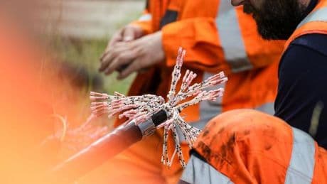 Im Süden Sachsen-Anhalts: Staatsschutz ermittelt zu drittem Brand an Bahnstrecke