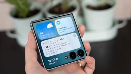 The one feature that keeps me from recommending flip phones