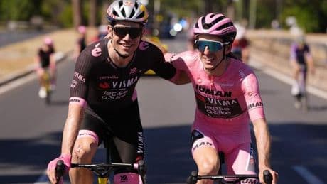 Simon Yates gana un Giro que no lo tenía entre los favoritos
