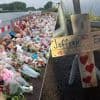 Tranen bij familie Jeffrey en Emma om enorme bloemenzee vol lieve berichten: ‘Woorden schieten tekort’