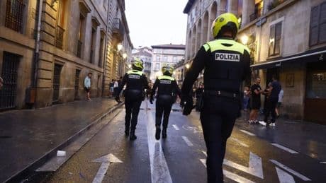 «Quiero matar a algún policía; quiero salir en el telediario», grita un hombre en Vitoria