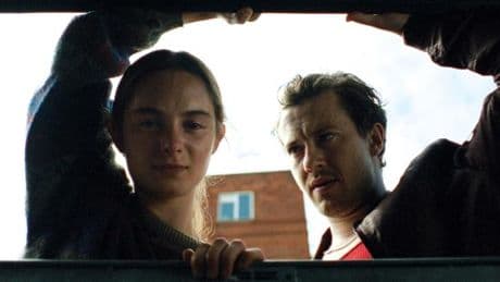 Dans « Crasse », l’actrice Saura Lightfoot-Leon incarne une adolescente plongée dans le désordre du deuil