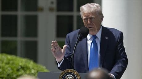 Trump'tan skandal açıklama: Başkan olarak Anayasa'yı koruyup korumayacağı sorusuna 'Bilmiyorum' yanıtını verdi
