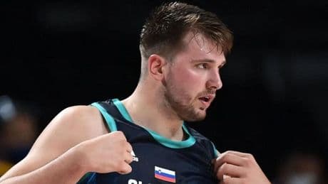 ¡Alarma Doncic! Se retira lesionado ante Letonia