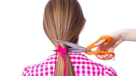 Donar pelo, el corte más solidario