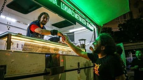 Ozzy Osbourne için Adana'da lokma dağıtıldı