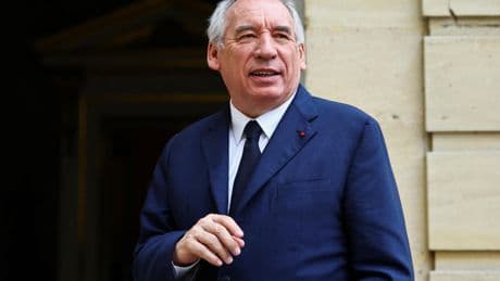 Vote de confiance : François Bayrou fustige des forces politiques «en guerre civile» alliées «pour abattre le gouvernement»