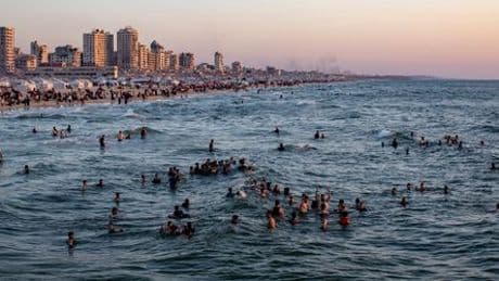 Gaza Riviera im Sommer: Der Strand als einziger Zufluchtsort im Krieg