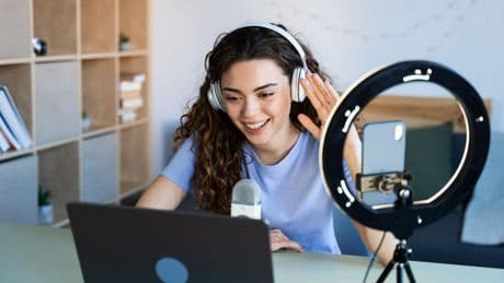 7 Monthly Subscriptions That Help Creators Save Time And Earn More