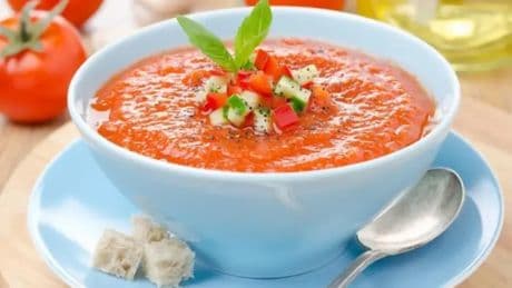 Isabel Viña, experta en metabolismo sobre el gazpacho: "No tiene que desplazar la ingesta de otras verduras"