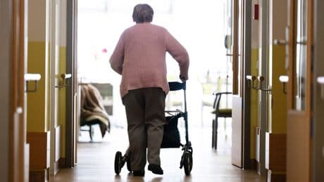 Eigenbeteiligung: Zuzahlungen für Pflege im Heim erneut gestiegen