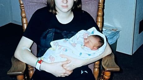 I Gave My Baby Up At 17. I Never Expected The 2-Word Message My Child Would One Day Send Me