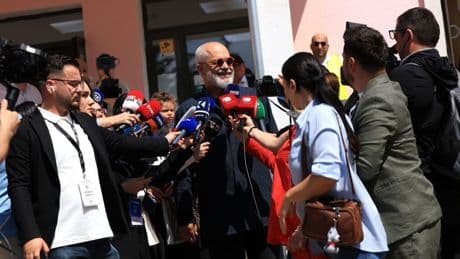 Verkiezingsuitslag Albanië laat op zich wachten, pro-Europese premier Rama stevent af op winst