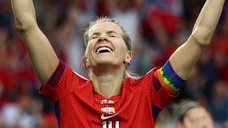 Noren boeken moeizame zege op Finland dankzij mooie goal Graham Hansen
