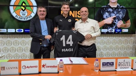 Ianis Hagi Alanyaspor'da! Babasıyla imzayı attı