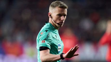 Ya hay árbitro para el Clásico: Hernández Hernández pitará el decisivo duelo entre el Barça y el Real Madrid