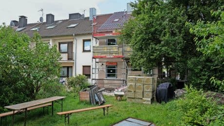 In nur vier Wochen wird das alte Haus zum Effizienzhaus