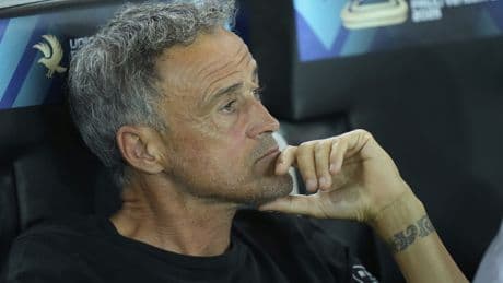 PSG Teknik Direktörü Luis Enrique'nin, ameliyat olacağı açıklandı
