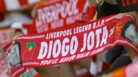 El Liverpool recuerda a Diogo Jota con un emotivo homenaje en Anfield