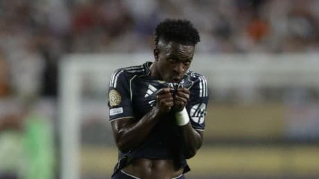 Ya es viral: La reacción de Guti al taconazo de Vinicius