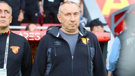 Göztepe Teknik Direktörü Stoilov, kulübün 100. yılını kutladı