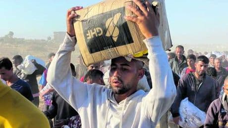 Aiuti, spari sulla folla. L'Idf smentisce