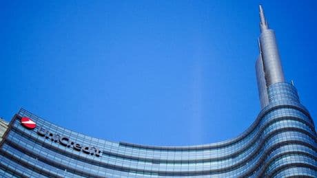 UniCredit muove ancora, dopo Commerz e Bpm punta il 30% della greca Alpha Bank