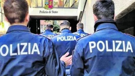 Arrestati per rapina tre poliziotti