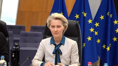 Von der Leyen pide a Trump tiempo hasta el 9 de julio para negociar "un buen acuerdo" comercial