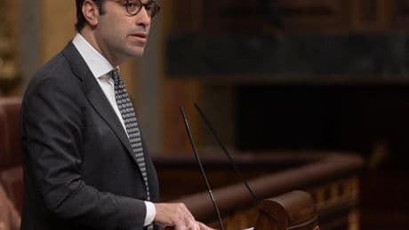 El Gobierno espera convalidar el decreto antiaranceles con la abstención de Podemos y el 'no' del PP