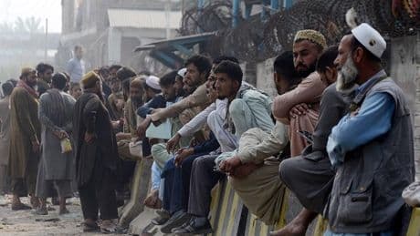 Pakistan, 80 bin Afgan’ı sınır dışı etti