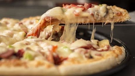 Pizza devinde kriz derinleşiyor: Menüde fiyatlar düşecek