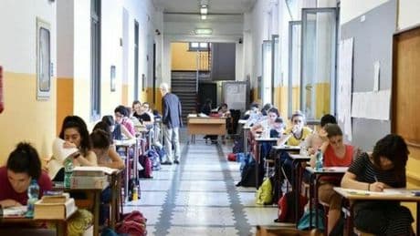 Maturità 2026, come sarà: l'orale obbligatorio, la seconda prova multidisciplinare, niente 100 senza 9 in condotta. E c'è già la data