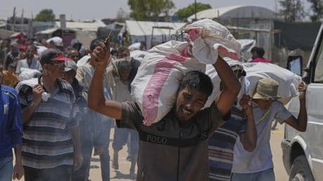 Israel mata a 23 personas en Gaza, la mayoría en las inmediaciones de un centro de ayuda
