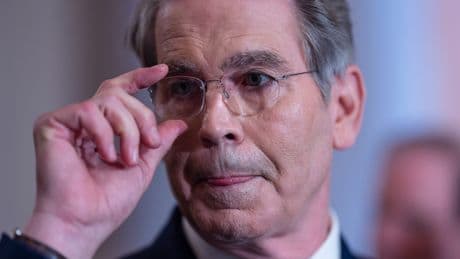 U.S. ramps up pressure on countries ahead of deadline for trade deals