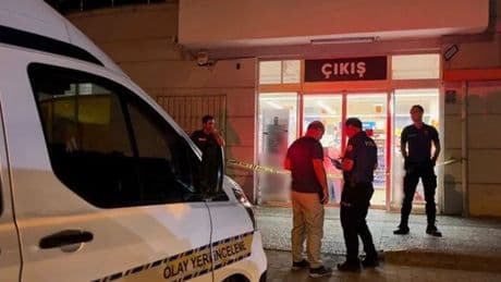 'Sen sapık mısın?' diyen kadını ve 14 yaşındaki çocuğu vurdu: Marketten kaçan zanlı ormanda yakalandı