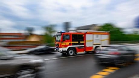 Dresden: Brand in 15. Etage von Hochhaus - Feuerwehrmann verletzt