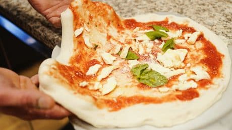 Pizza-Bäcker decken auf: Woran Sie eine schlechte Pizza sofort erkennen