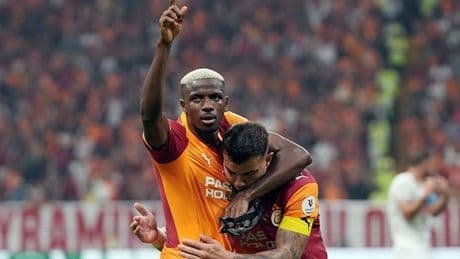 Osimhen kral gibi karşılandı