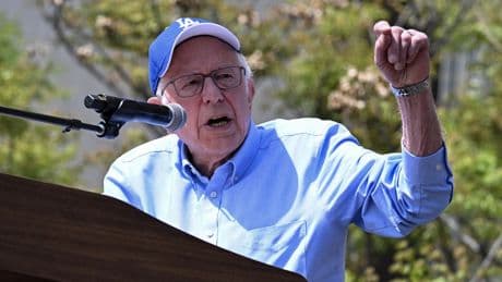 83-jarige Sanders leidt karavaan van verzet tegen Trump, maar wie volgt hem op?