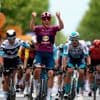 Mads Pedersen sprint naar dubbelslag in Giro, Wout van Aert speelt geen rol van betekenis