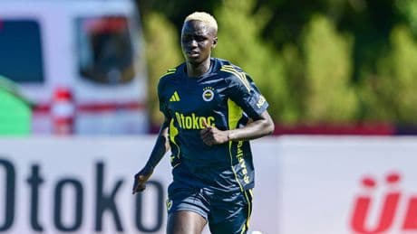 Fenerbahçe'de yeni transfer antrenmana katıldı