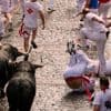 IN BEELD. Meerdere gewonden bij eerste stierenloop van het jaar in Pamplona