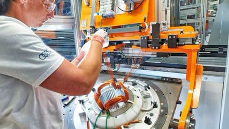 Produktionsstopp schon im Sommer? Rohstoffengpass bei E-Autos droht